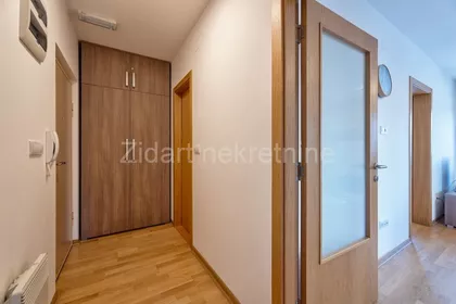 Krfska | 4zida.rs