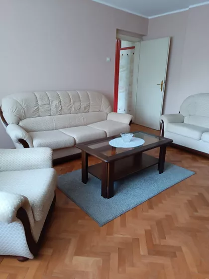 Ruže Šulman 16 | 4zida.rs