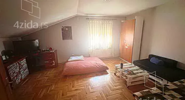 Kuća | 4zida