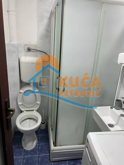 Ustanička | 4zida.rs