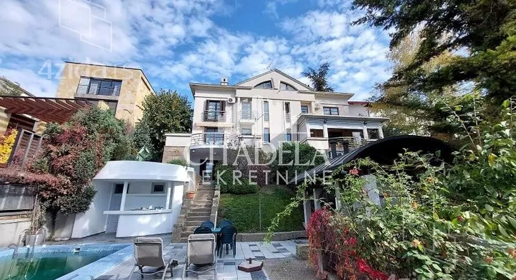 4-etažna kuća | 4zida