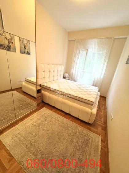 Miljana Miljanića | 4zida.rs