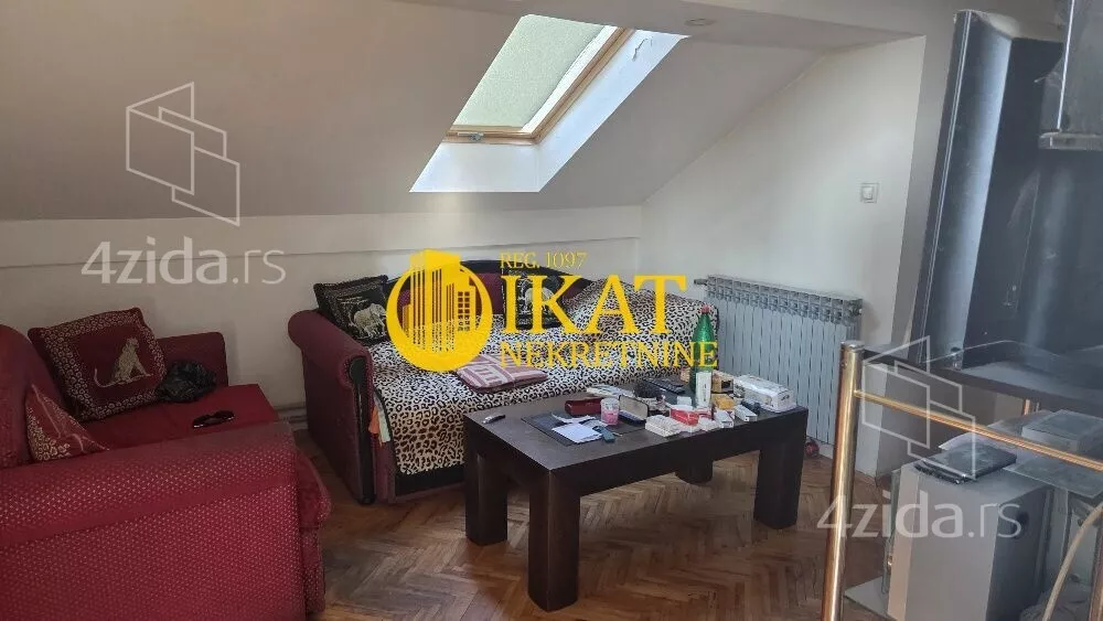 Šestosoban stan | 4zida