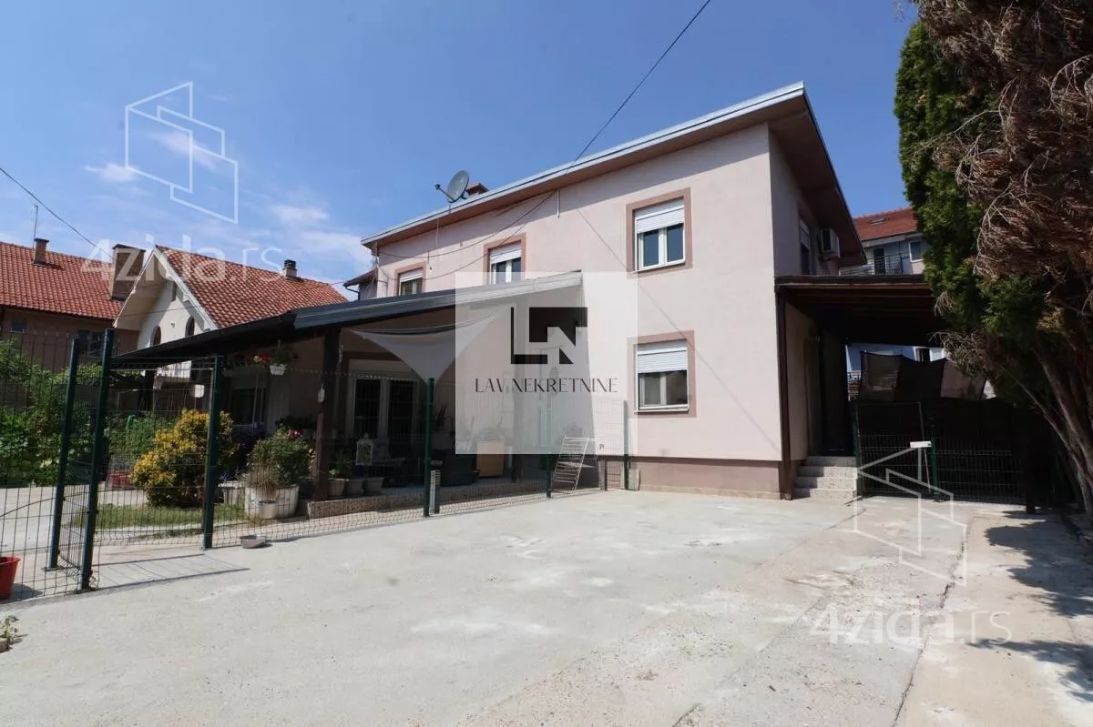 Kuća | 4zida