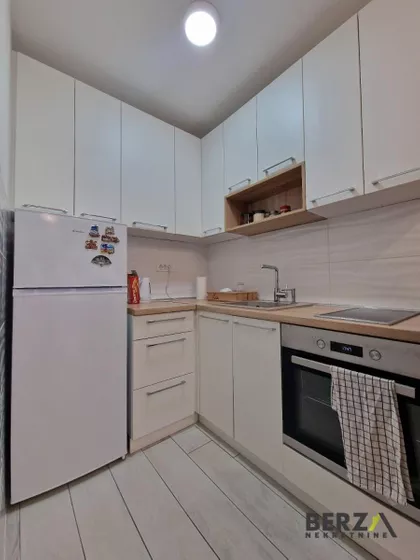 Bulevar Patrijarha Pavla (Somborski Bulevar) | 4zida.rs