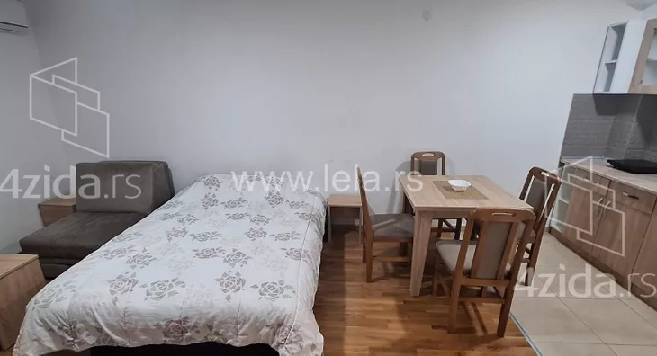 Garsonjera | 4zida