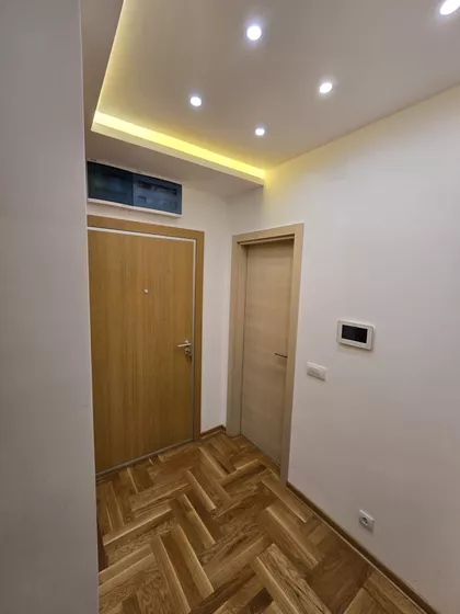 Cara Dušana | 4zida.rs