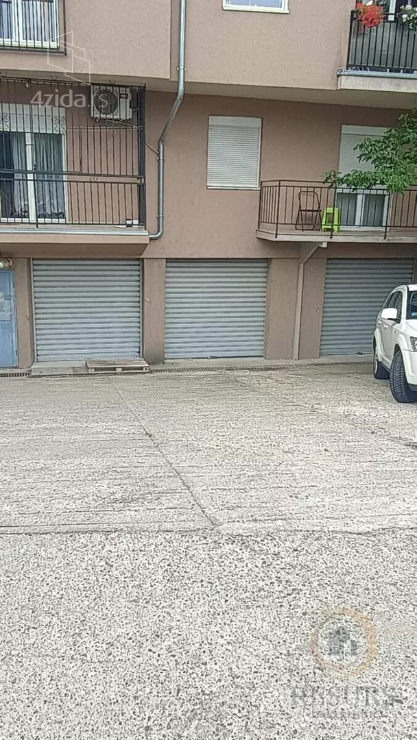 Garaža | 4zida