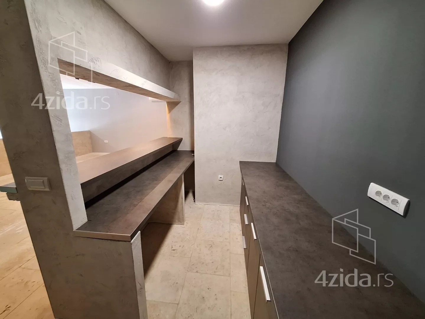 Lokal | 4zida