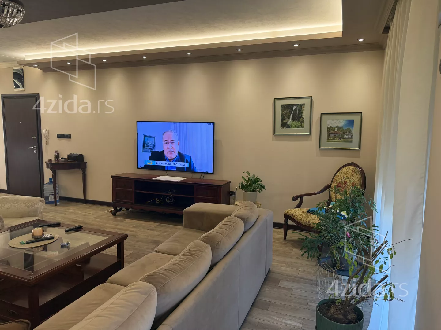 Petosoban stan | 4zida