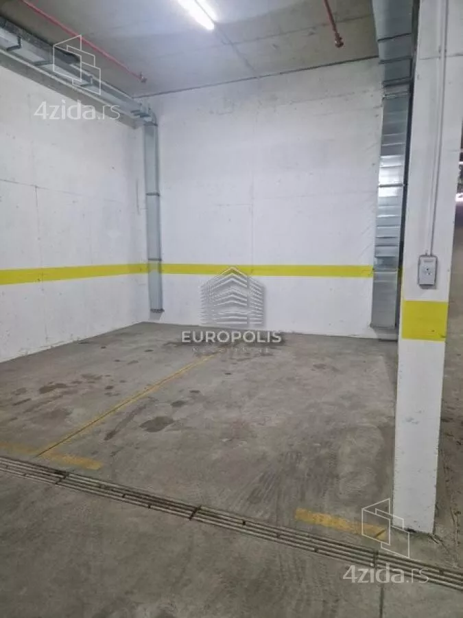Parking | 4zida