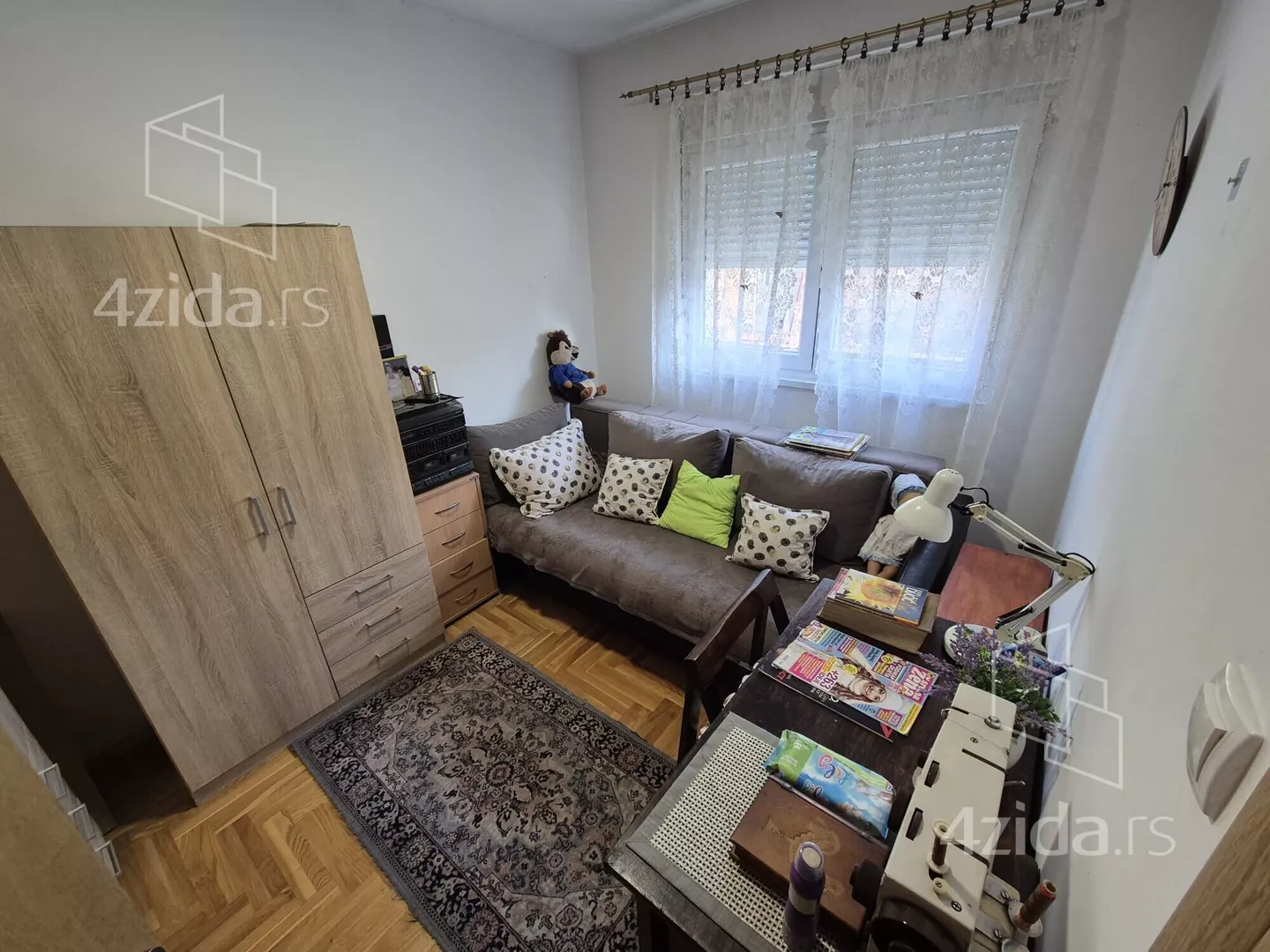 Troiposoban stan | 4zida