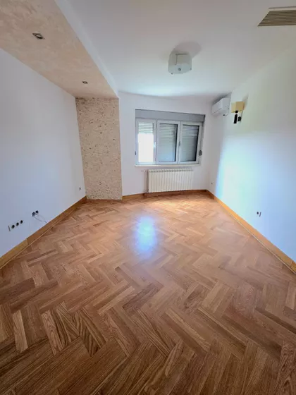 Vašarište | 4zida.rs