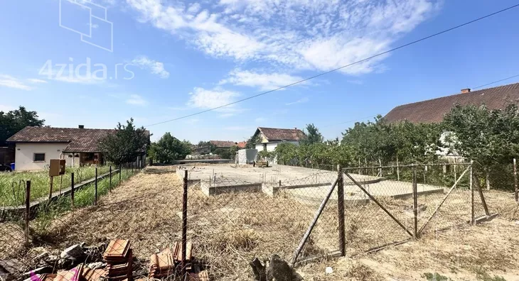 Plac | 4zida