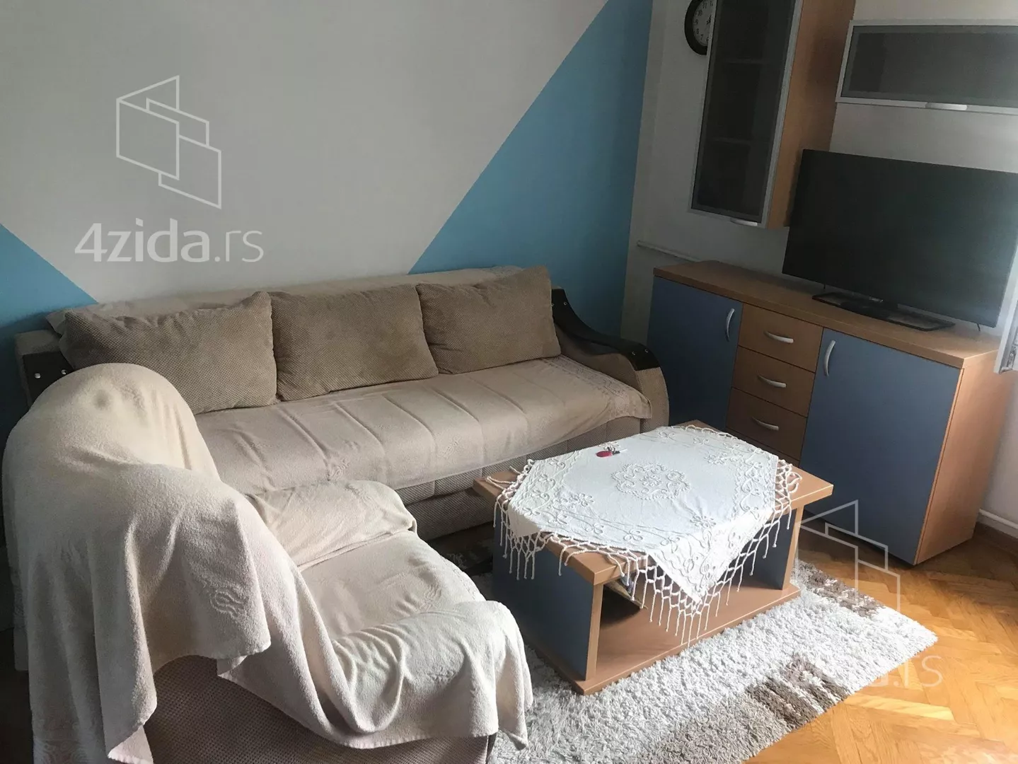 Jednoiposoban stan | 4zida