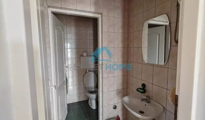 Poslovna zgrada | 4zida