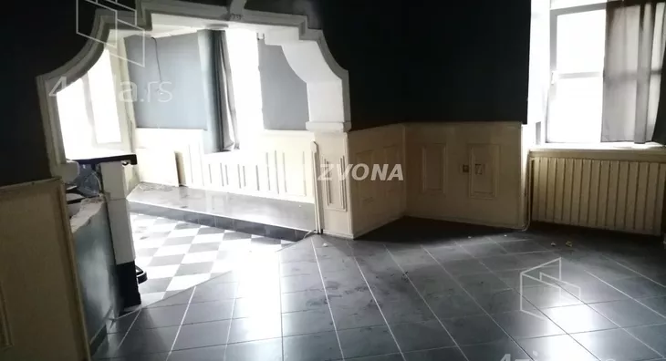 Lokal | 4zida