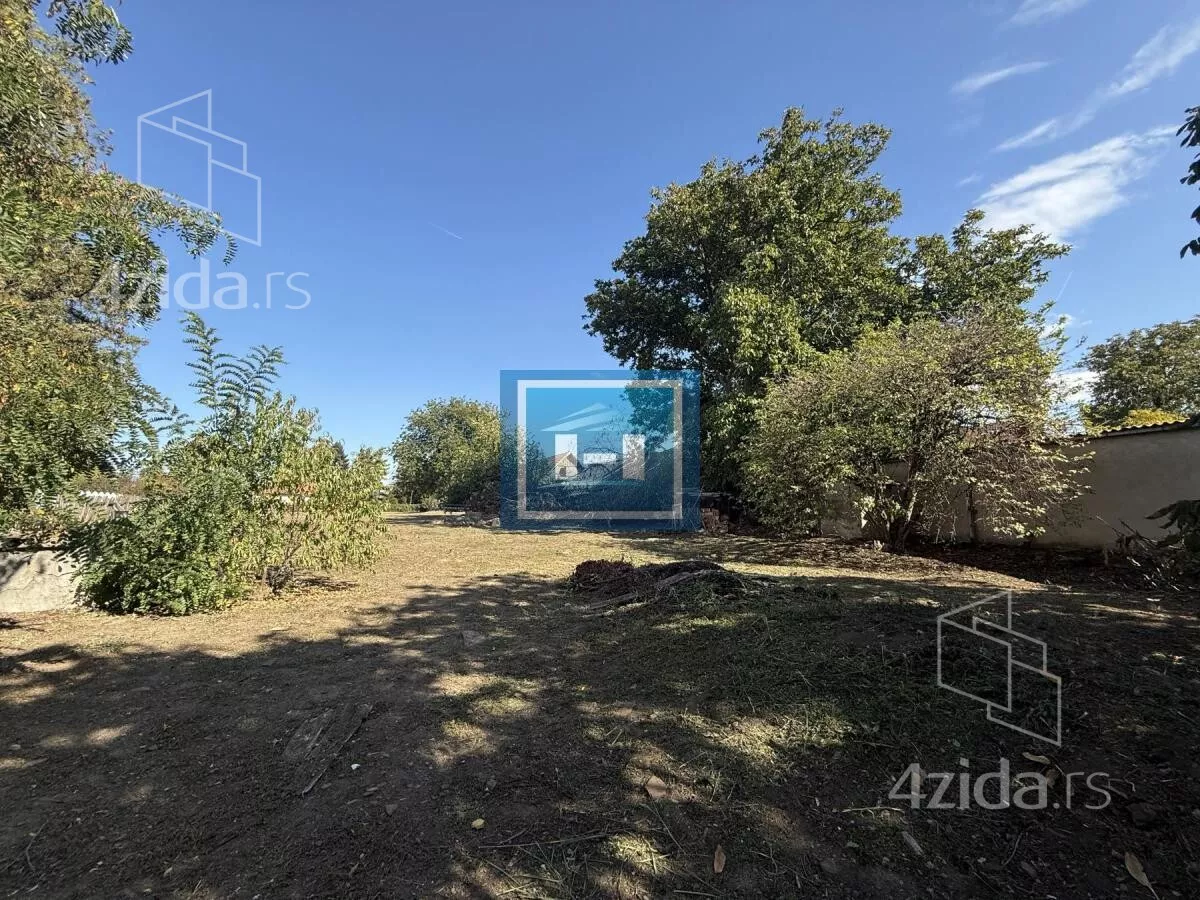 Plac | 4zida