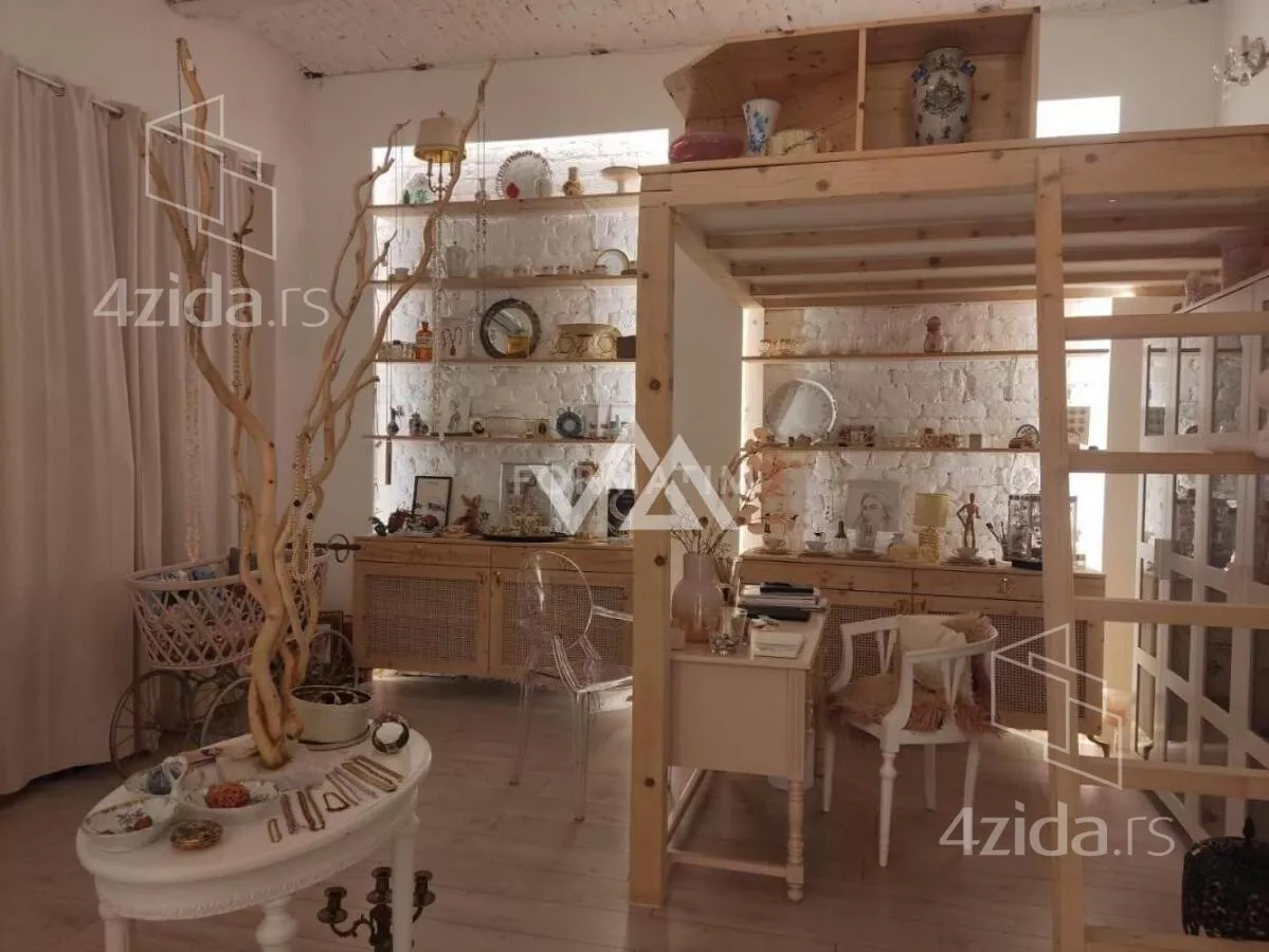 Lokal | 4zida
