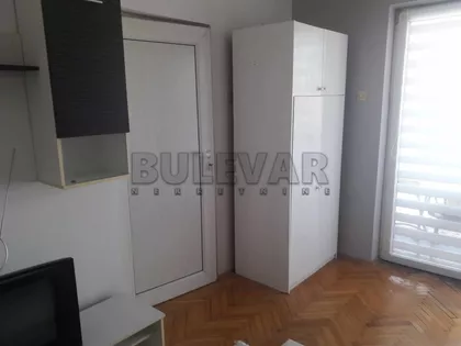 Trg 14. oktobra | 4zida.rs