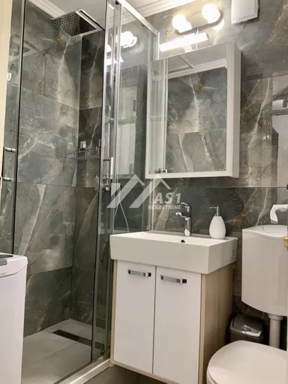 Šekspirova | 4zida.rs