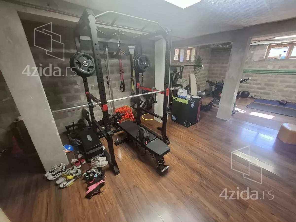 Kuća | 4zida
