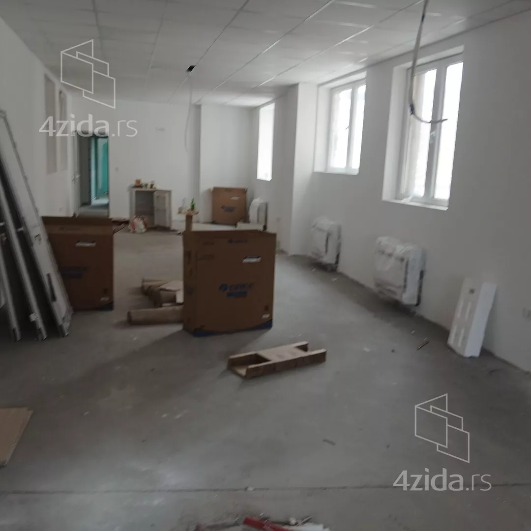 Poslovni prostor | 4zida