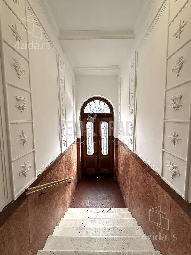 Šestosoban stan | 4zida