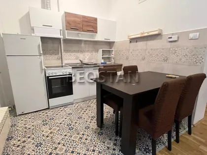 Zvezdarske Jelke | 4zida.rs