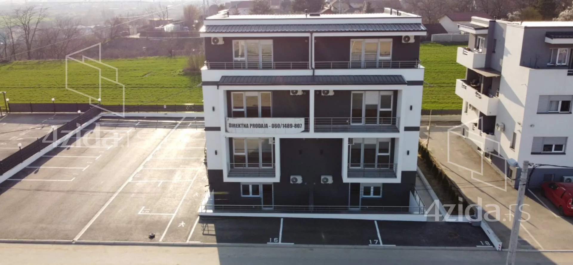 Jednoiposoban stan | 4zida