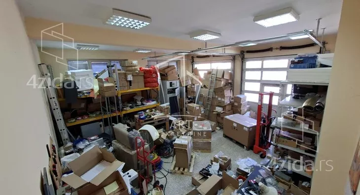 Poslovni prostor | 4zida