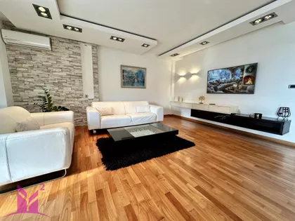 Lipov Gaj | 4zida.rs