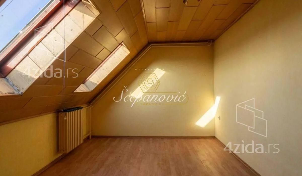 Petosoban stan | 4zida