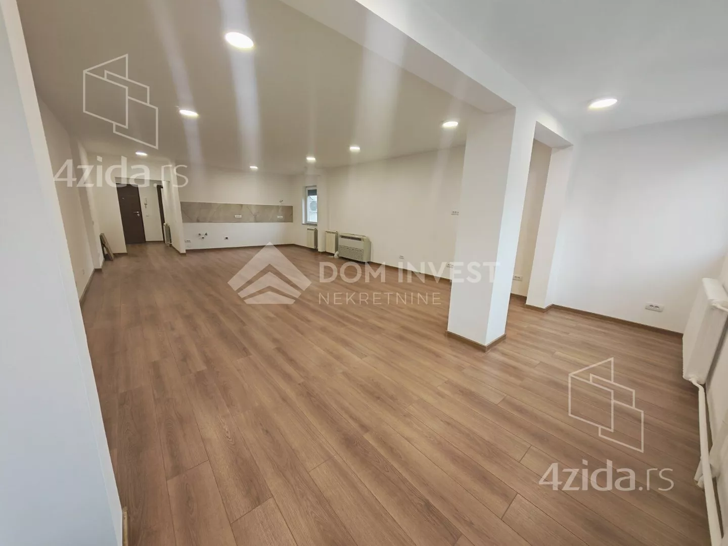 Petosoban stan | 4zida