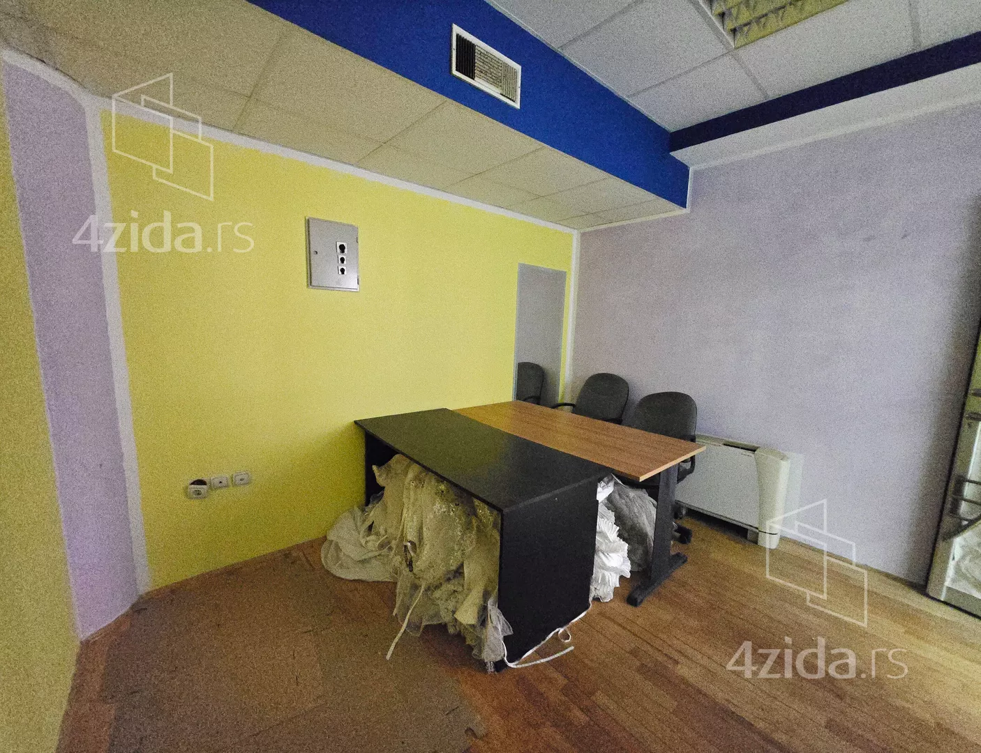 Lokal | 4zida