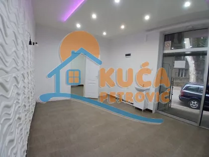 Trg Pavla Stojkovića | 4zida.rs