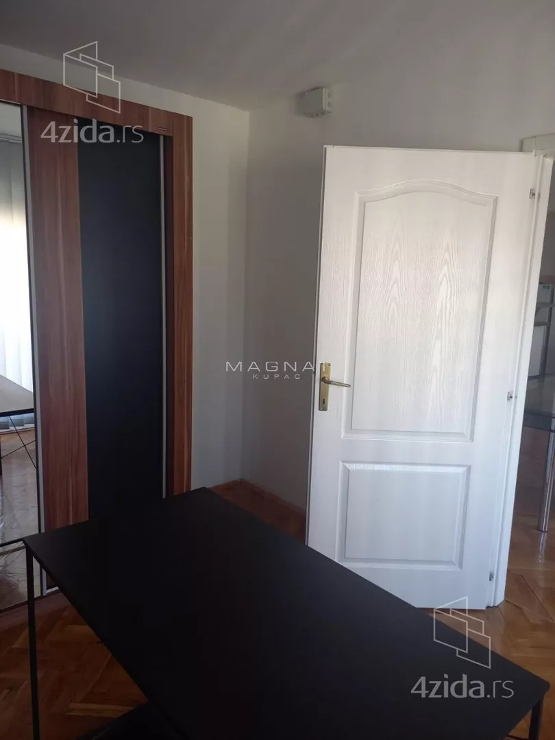 Kancelarija | 4zida