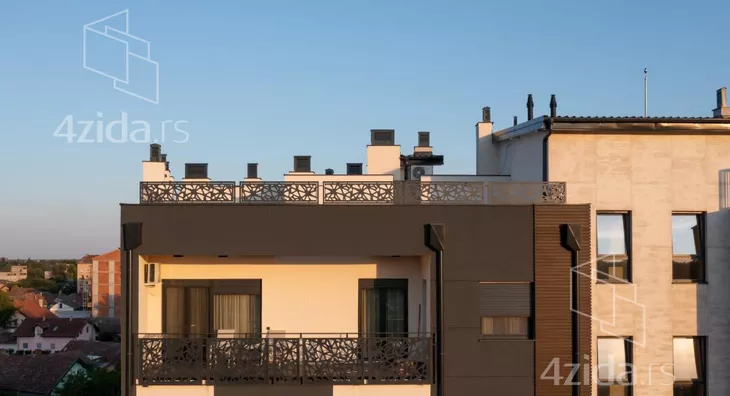 Troiposoban stan | 4zida