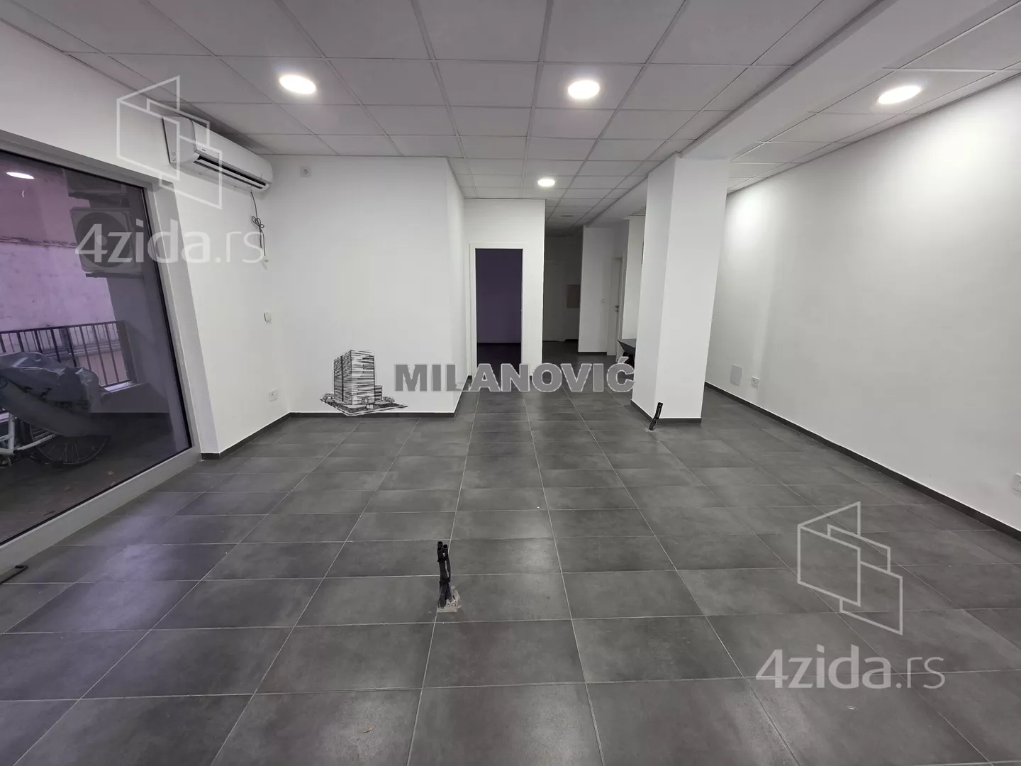 Poslovni prostor | 4zida