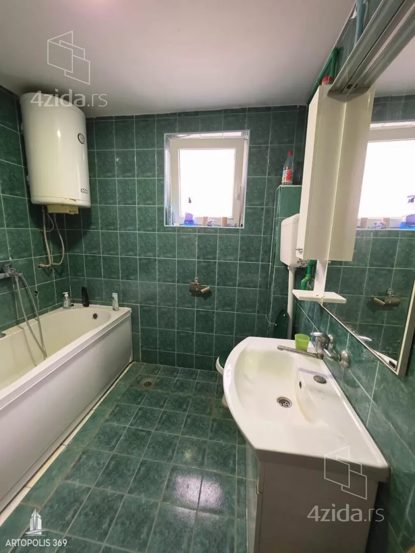 3-etažna kuća | 4zida