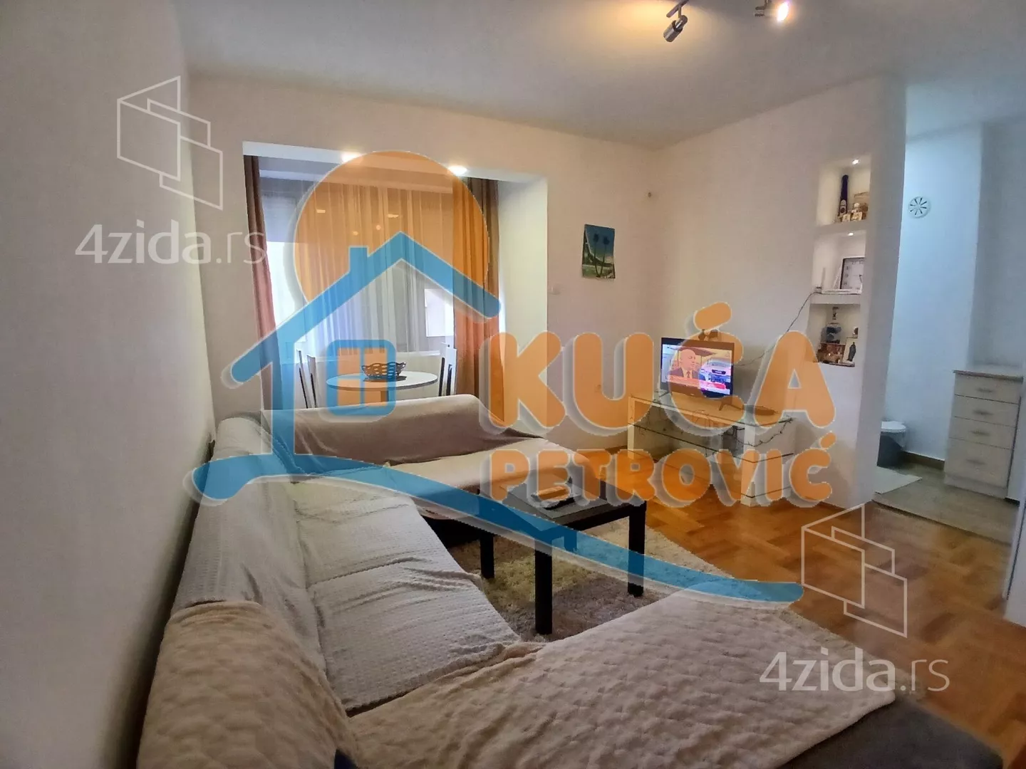 Jednoiposoban stan | 4zida