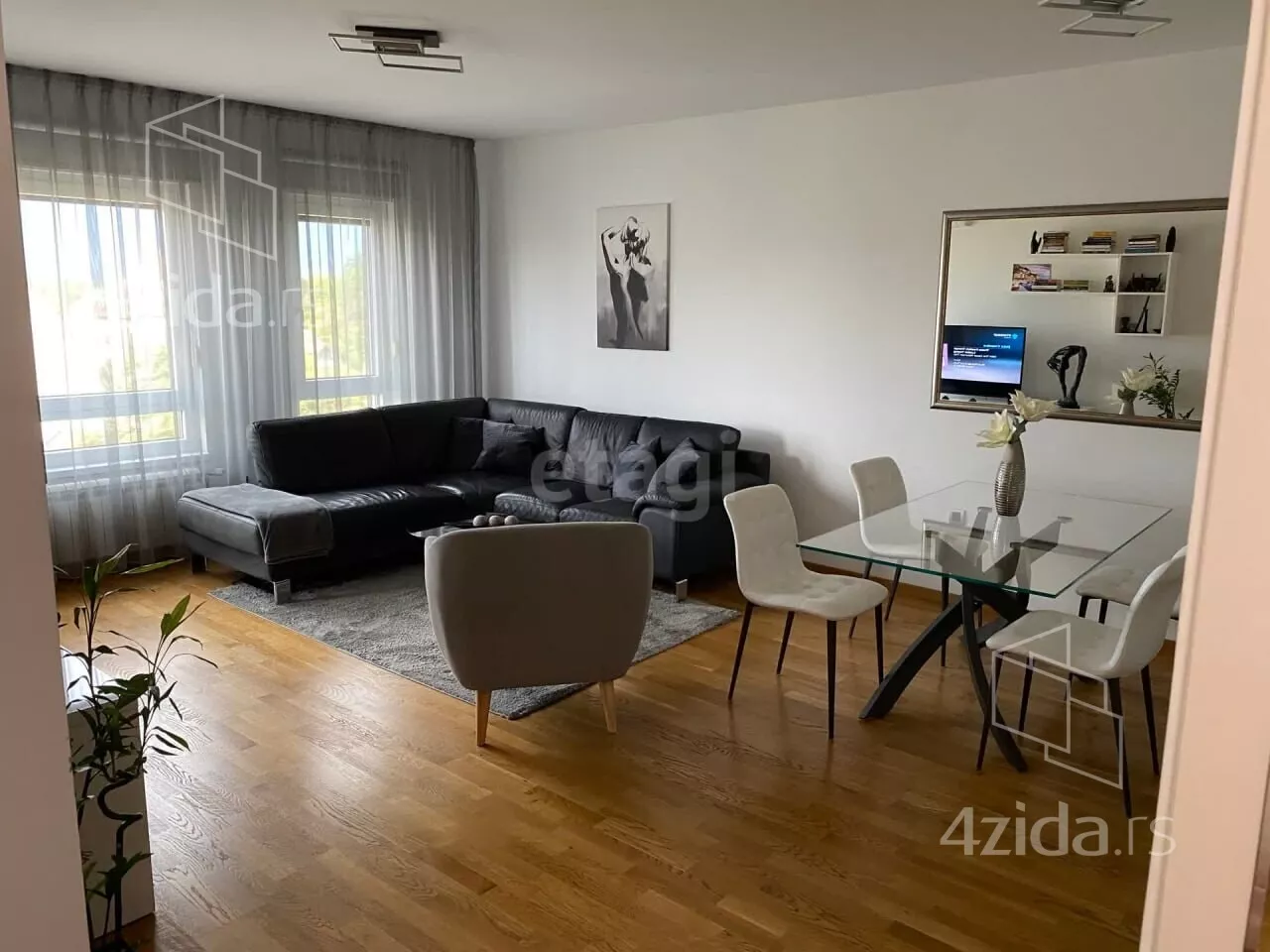 Četvorosoban stan | 4zida