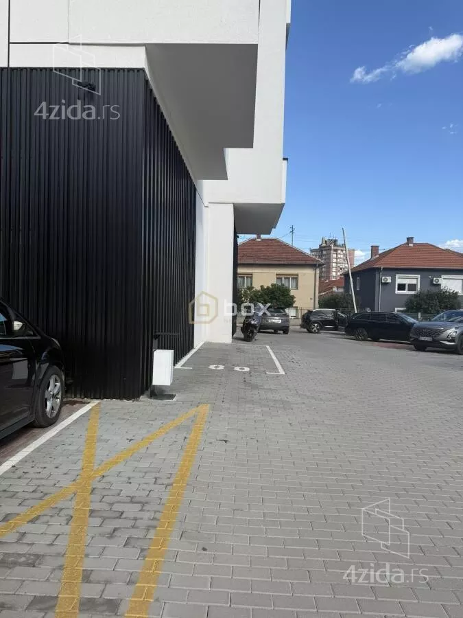 Parking | 4zida
