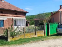 Gornje Brijanje, Okolne lokacije, Bojnik | 4zida.rs