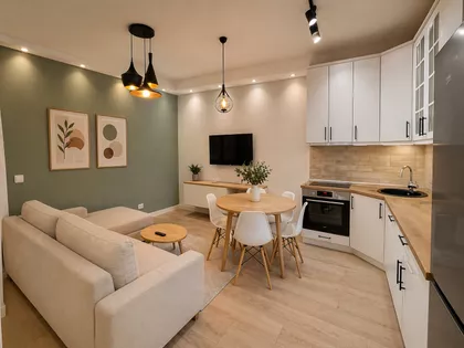 Crveni Krst Vračar | 4zida.rs