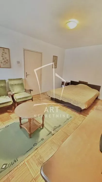 Glasinačka | 4zida.rs