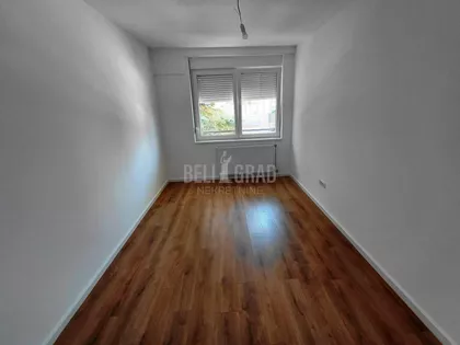 Brusnička | 4zida.rs