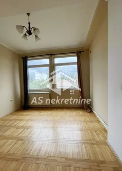 Hadžipopovac | 4zida.rs