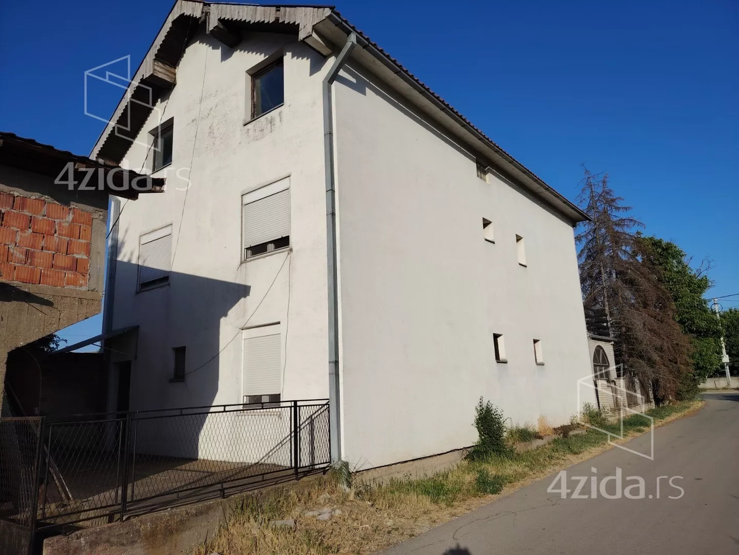 3-etažna kuća | 4zida