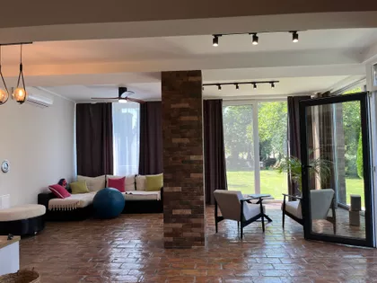 Jovana Dučića | 4zida.rs